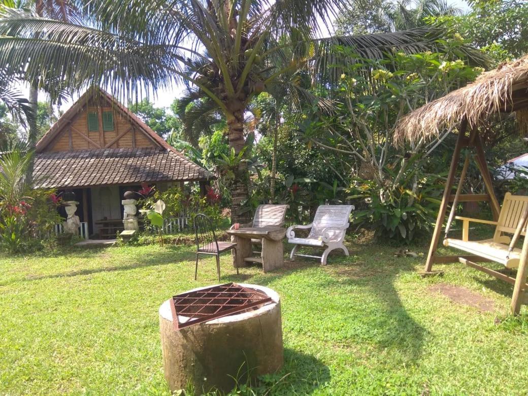 Hakiki Inn Bungalows Tetebatu Exterior foto