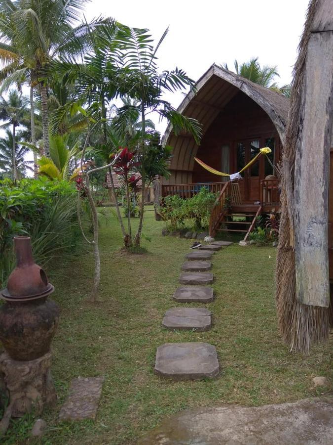 Hakiki Inn Bungalows Tetebatu Exterior foto