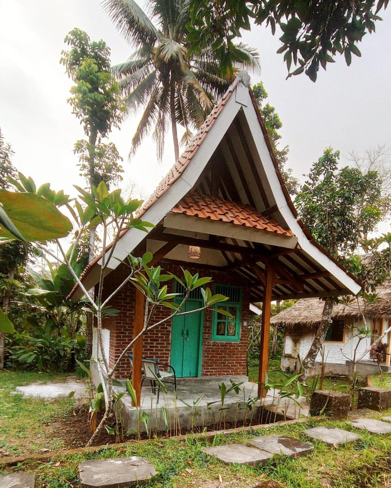 Hakiki Inn Bungalows Tetebatu Exterior foto